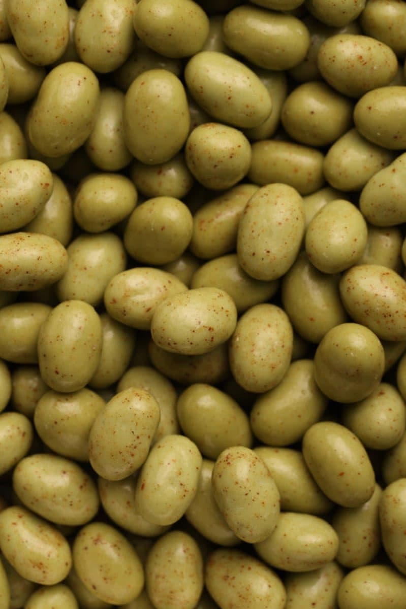 Pistache Enrobée de Chocolat Blanc et Cannelle