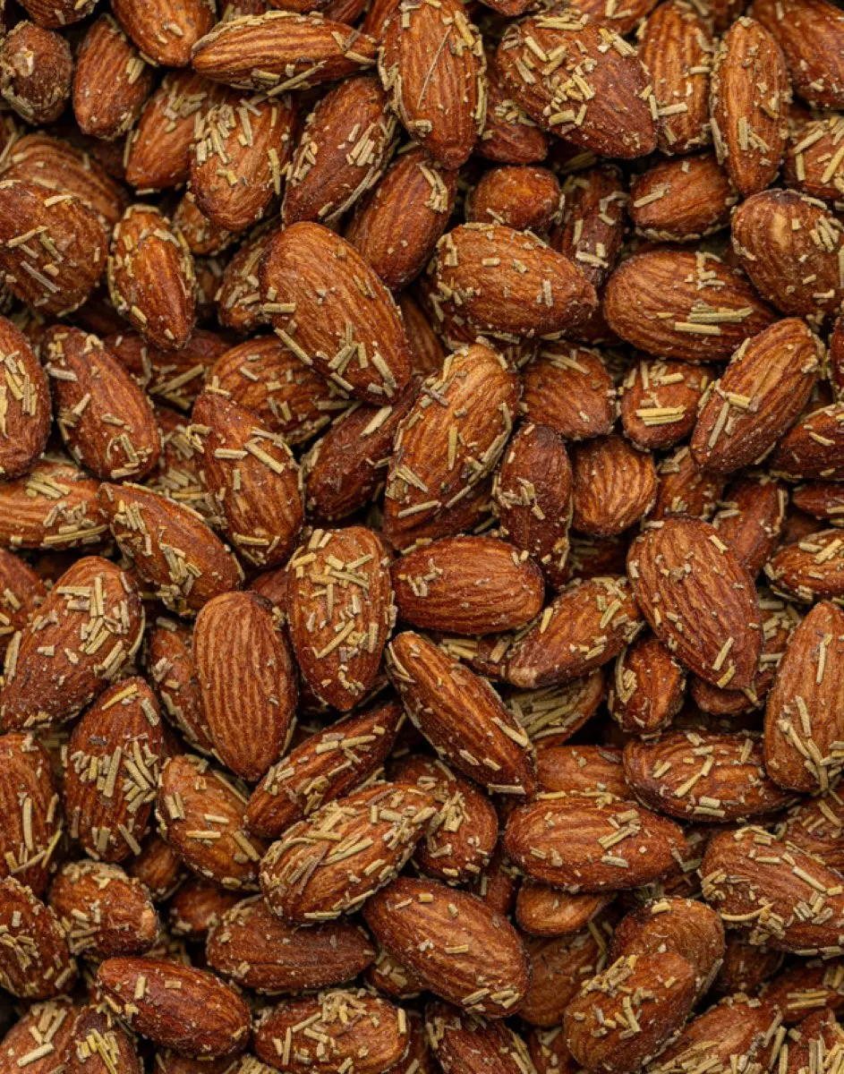 Amandes Romarin - لوز بإكليل الجبل — fruits secs Guermello