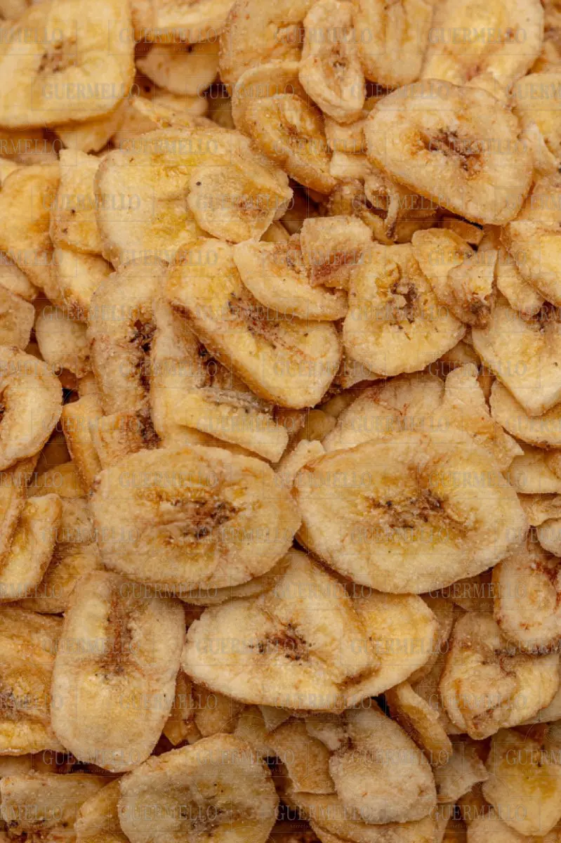 Banane Chips - رقائق الموز المقرمشة — fruits secs Guermello