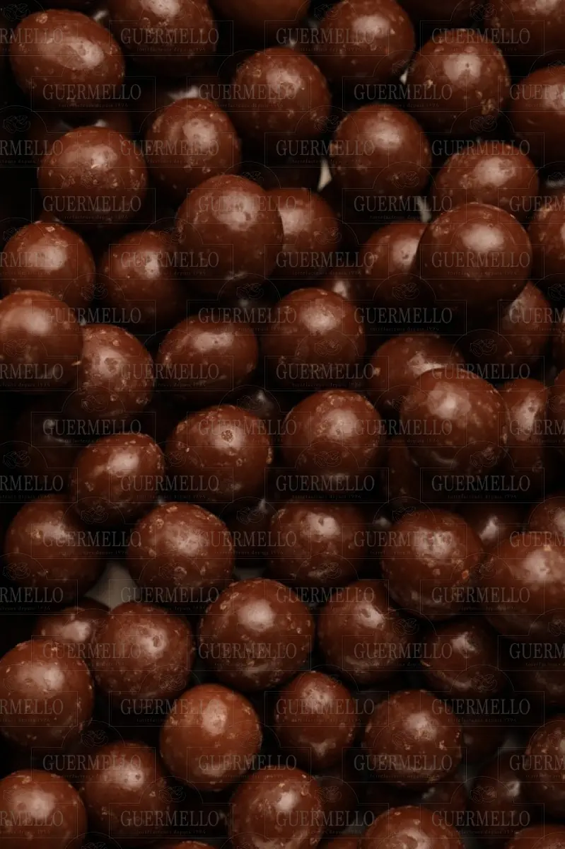 Noisette Enrobée de Chocolat au Lait - بندق مغطى بشوكولاتة الحليب