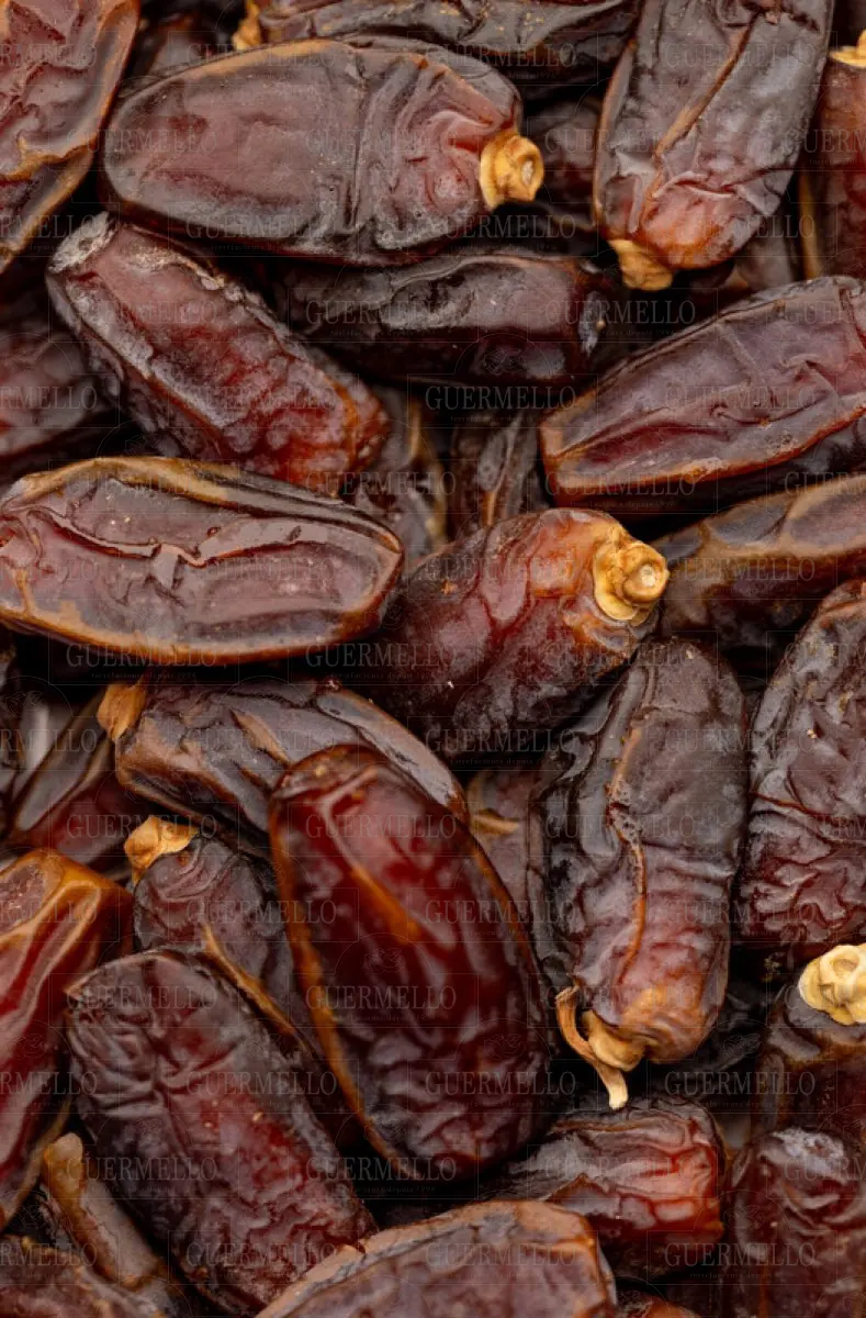 Dattes Boufegouss - تمر بوفقوس — fruits secs Guermello