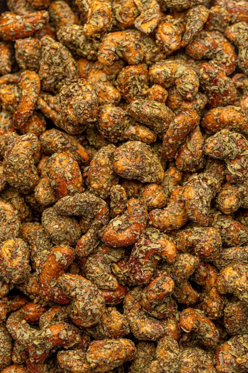 Cajou Thym - كاجو بالزعتر — fruits secs Guermello