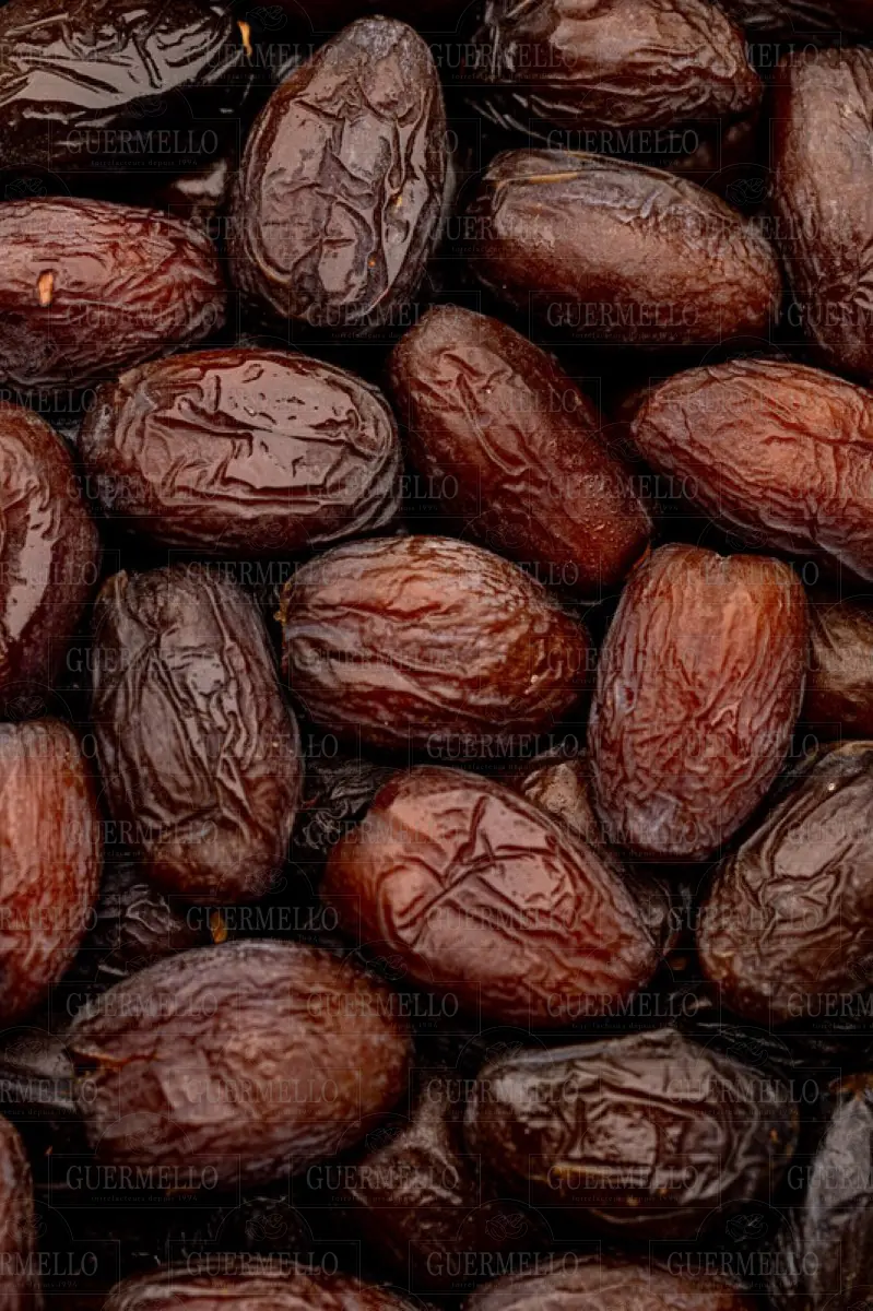Dattes Medjhoul Royales - تمر مجهول ملكي — fruits secs Guermello