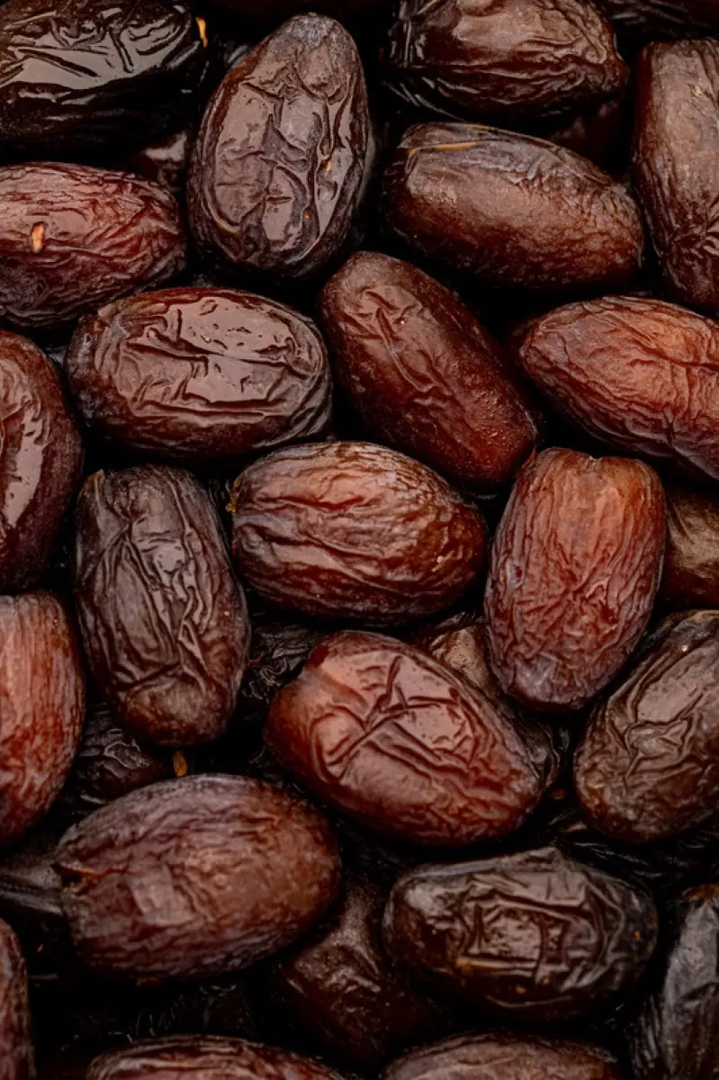 Dattes Medjhoul Royales - تمر مجهول ملكي — fruits secs Guermello