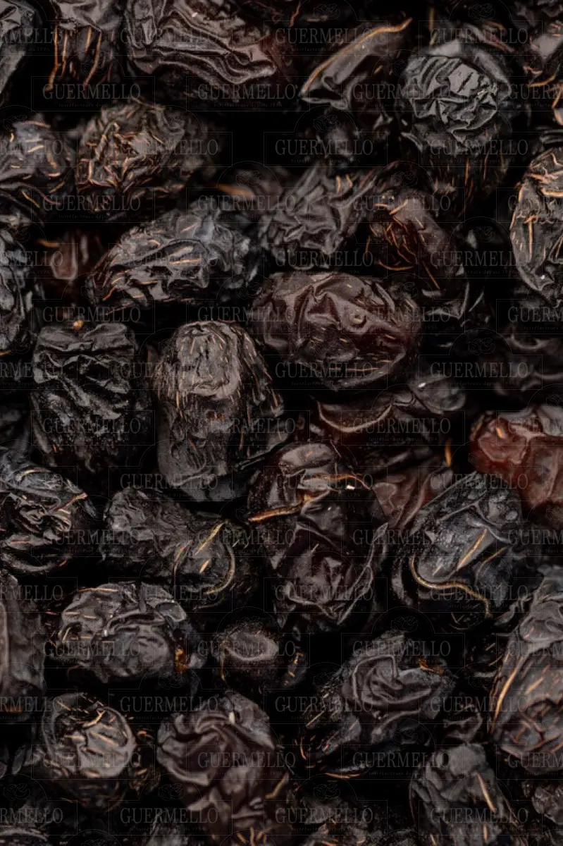تمر عجوة — Guermello nuts & dried fruit