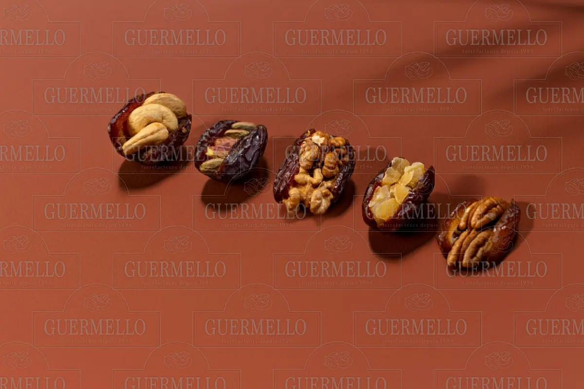 Datte Fourrée à la Noix de Cajou - تمر محشي بالكاجو — fruits secs Guermello