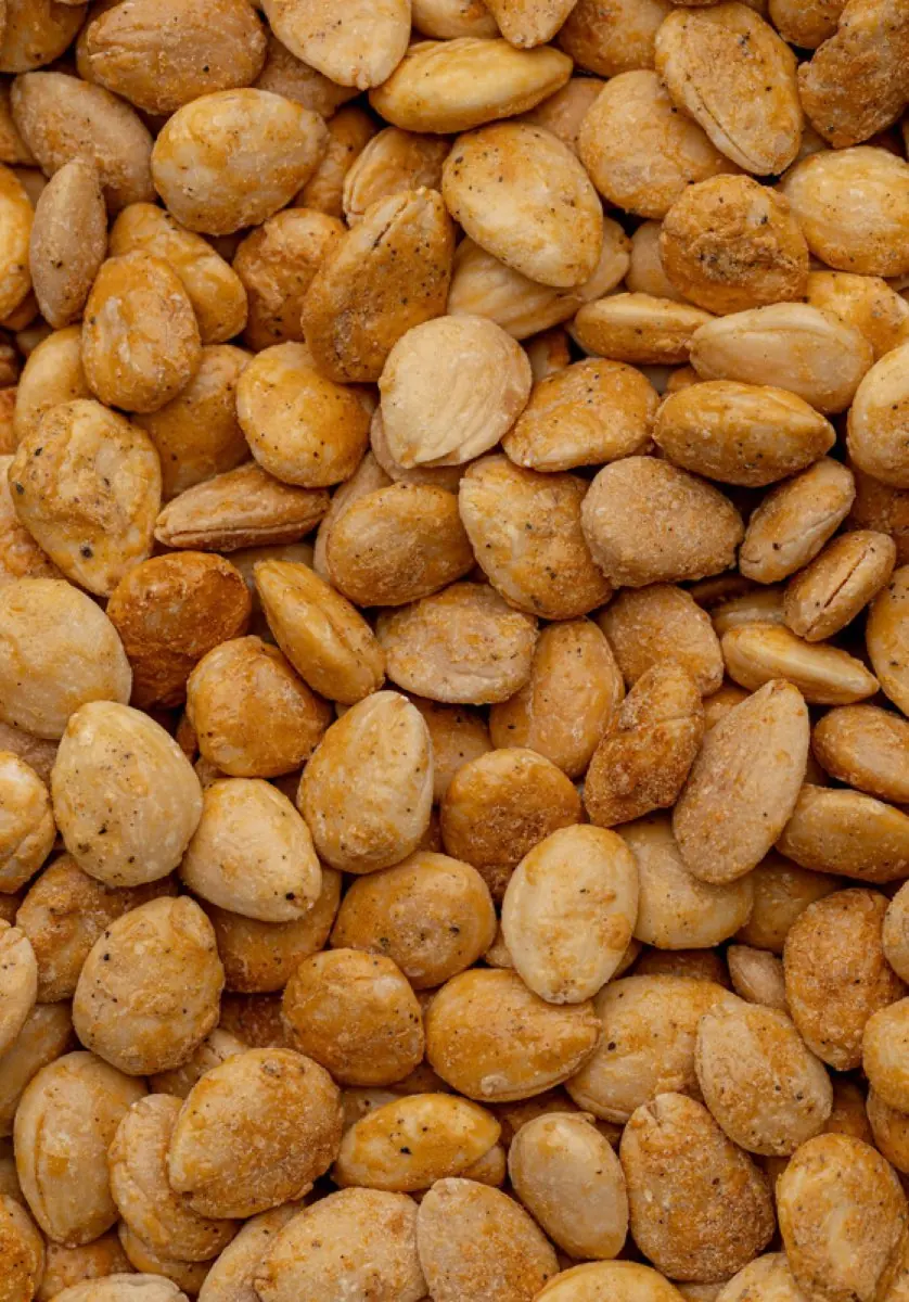 Amandes Pelées à la Truffe Noire - لوز مقشر بالكمأة السوداء — fruits secs Guermello
