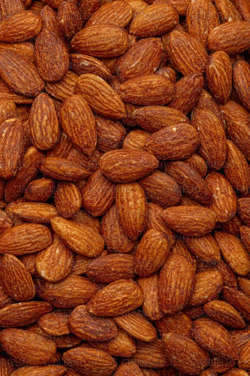 Amandes Paprika - لوز بالبابريكا — fruits secs Guermello