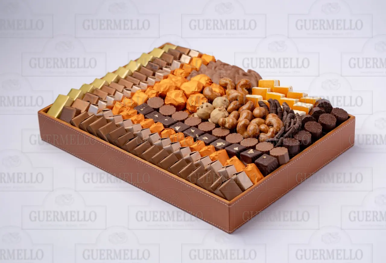 Cuir Chocolat — photo 1/2